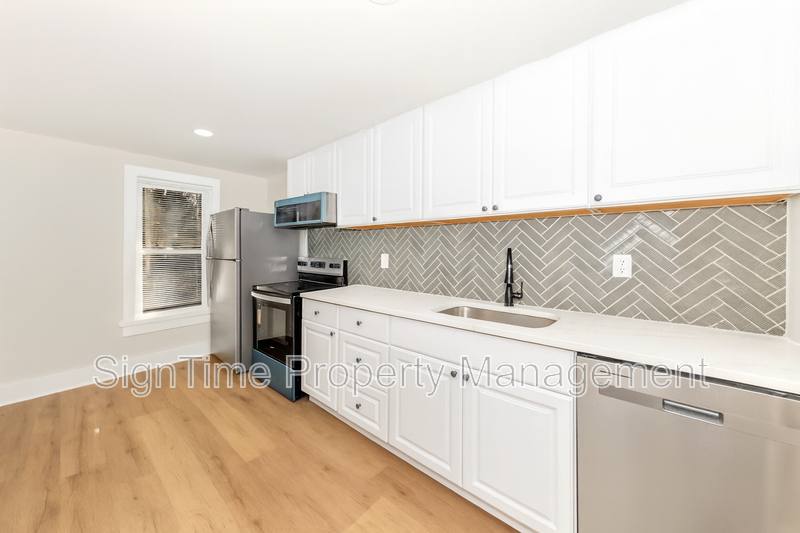 Townhouse for rent at 152 E S St, Frederick, MD 21701