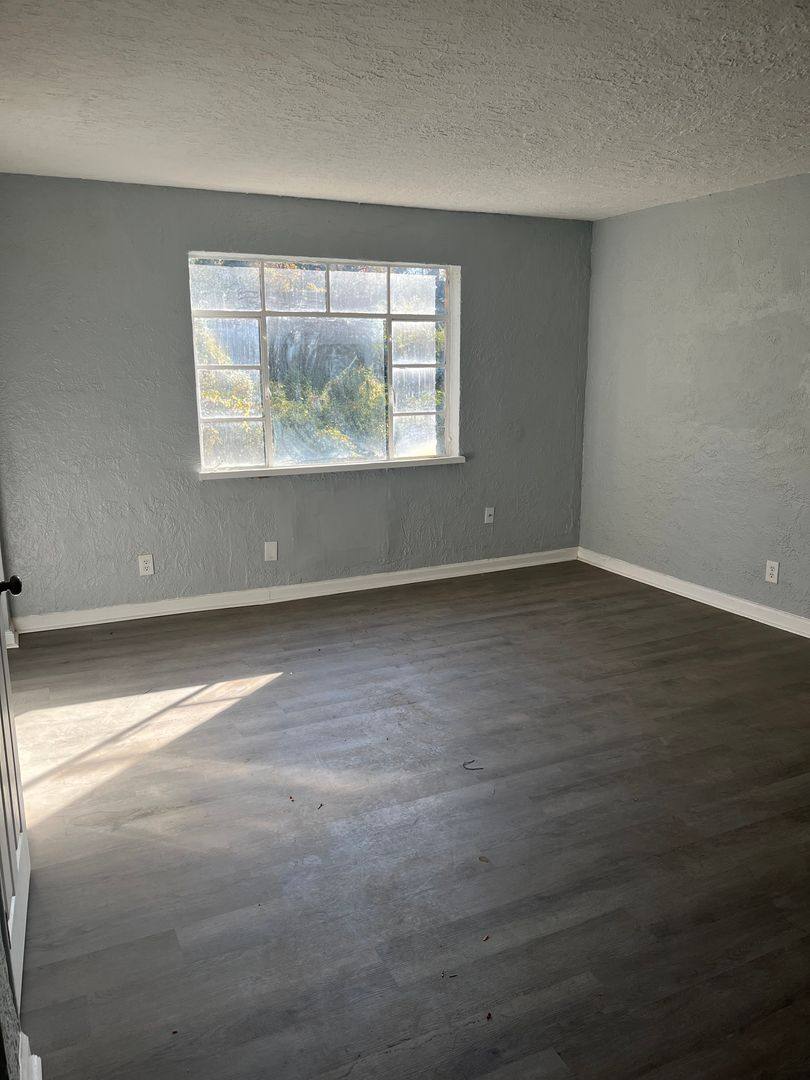 Apartment for rent at 4060 Reading Rd, Cincinnati, OH 45229