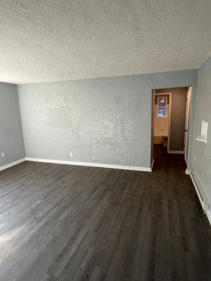 Apartment for rent at 4060 Reading Rd, Cincinnati, OH 45229