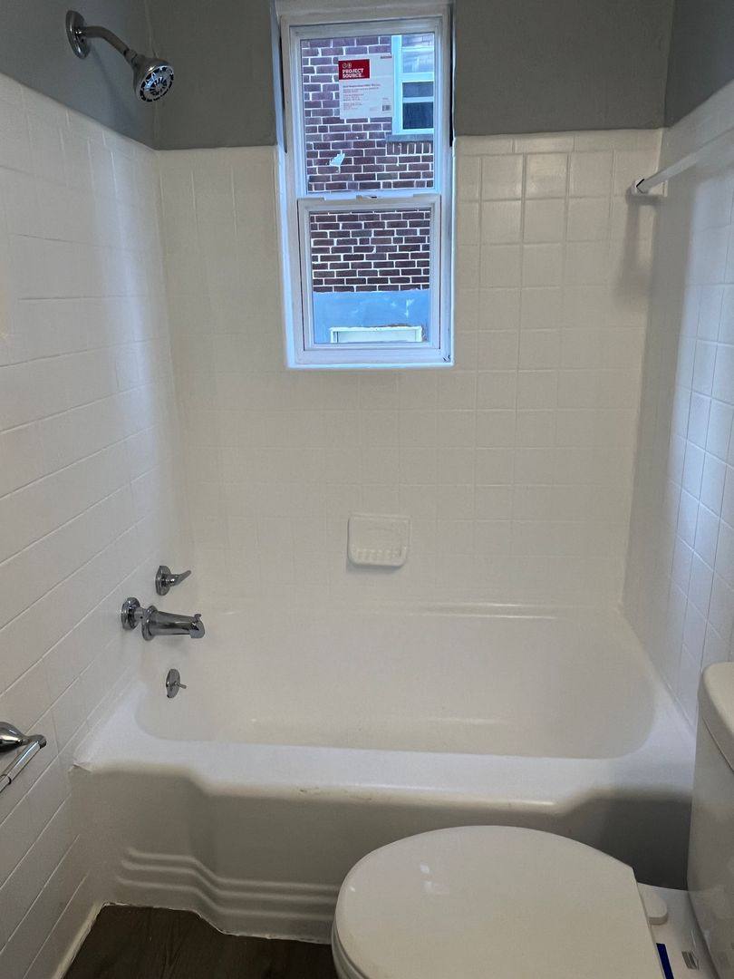 Apartment for rent at 4060 Reading Rd, Cincinnati, OH 45229