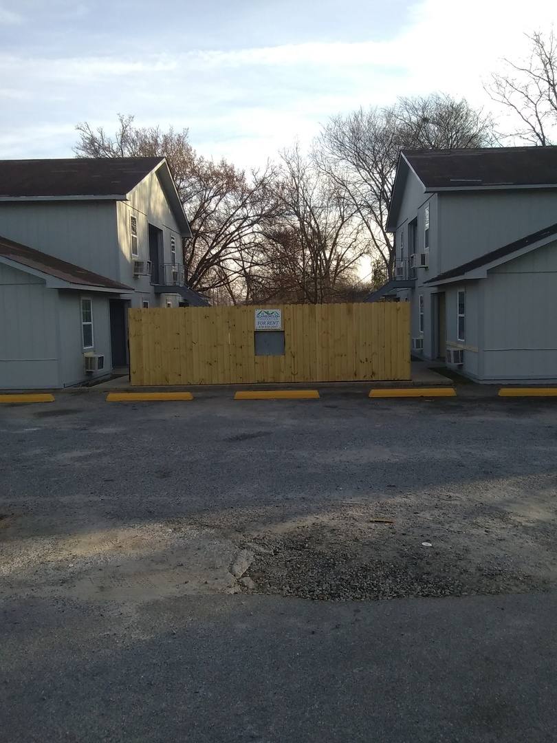 Apartment for rent at 211 N Washington St, Dublin, GA 31021