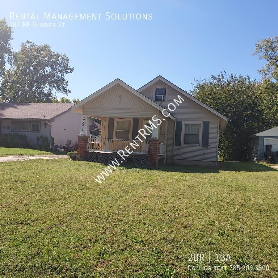 House for rent at 281 NE Sumner St, Topeka, KS 66616