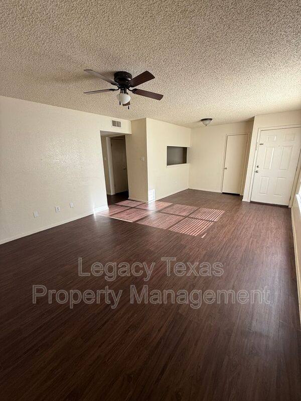 Apartment for rent at 1713 Short St #A, Cleburne, TX 76033