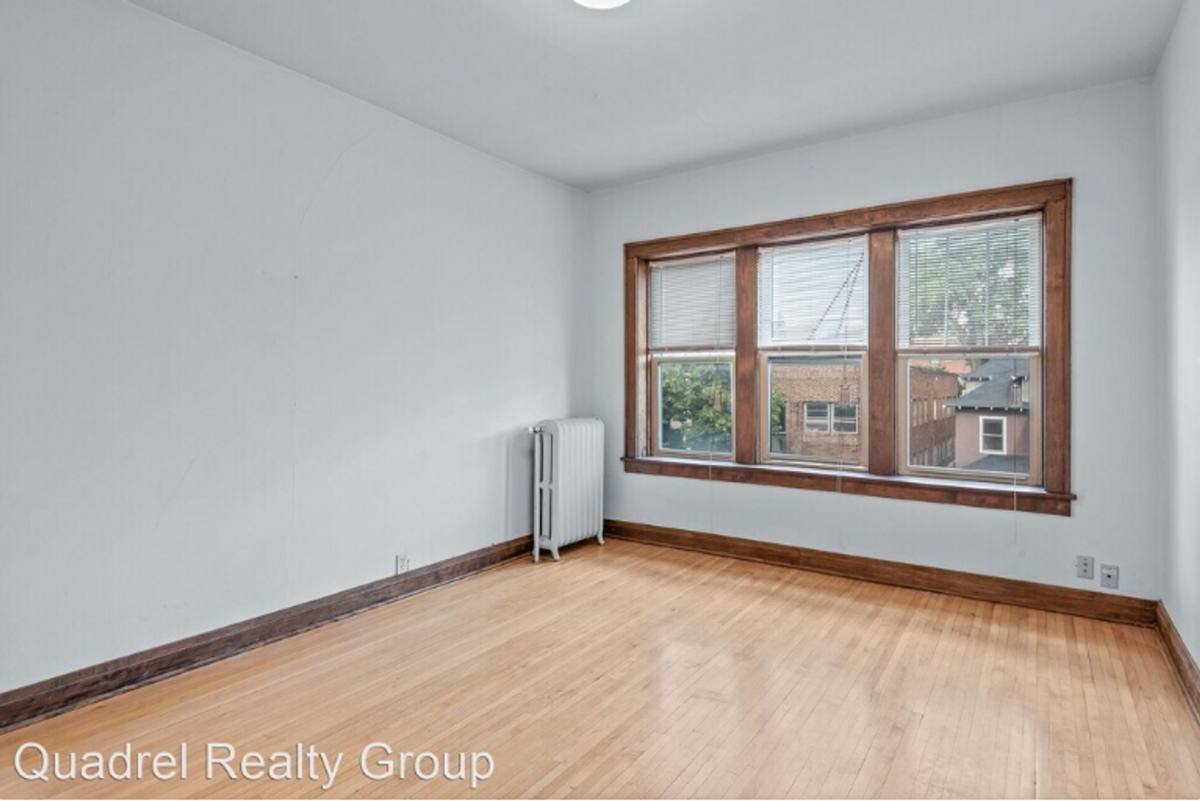 2400 Harriet Ave, Minneapolis, MN 55405 - Apartment For Rent - Image 3