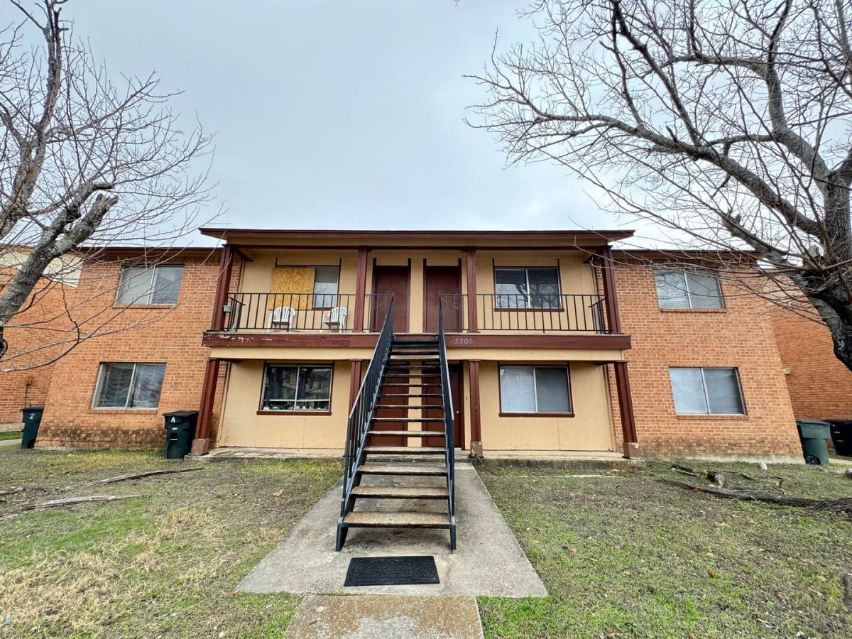 Apartment for rent at 2202 Hunt Dr, Killeen, TX 76543