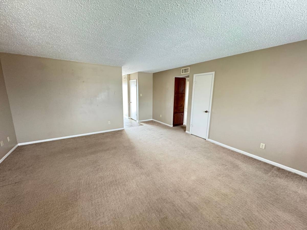 Apartment for rent at 2202 Hunt Dr, Killeen, TX 76543