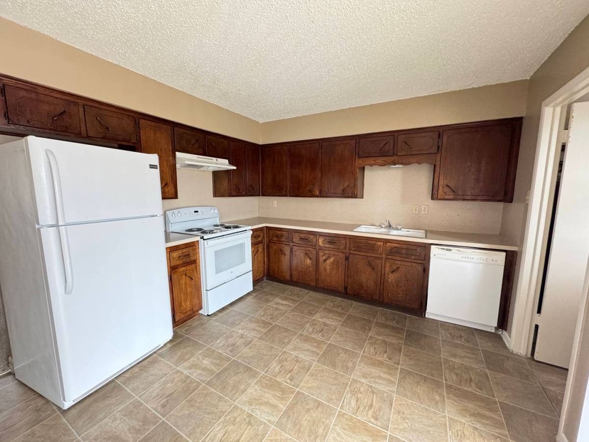 Apartment for rent at 2202 Hunt Dr, Killeen, TX 76543