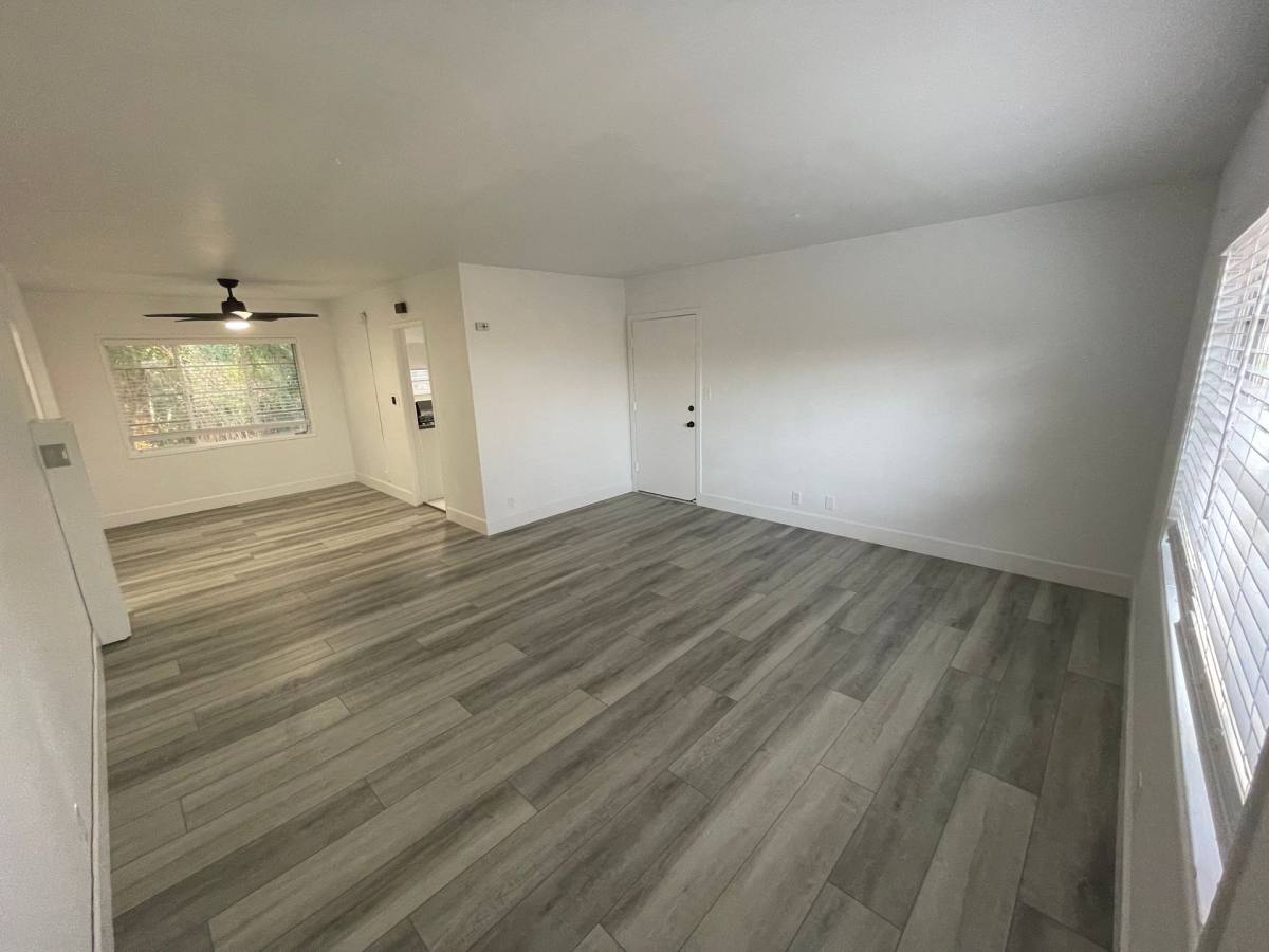 Apartment for rent at 3701 Montclair St, Los Angeles, CA 90018