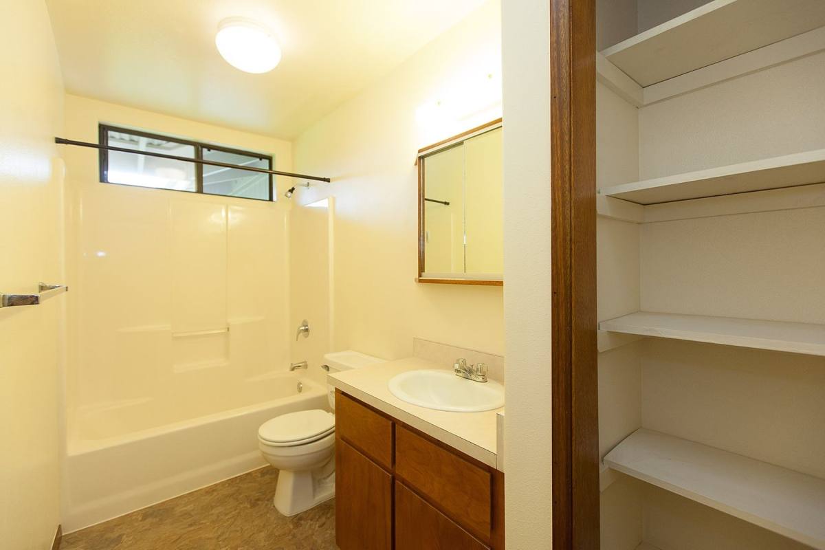 Townhouse for rent at 16-1189 Moho Rd, Kurtistown, HI 96760