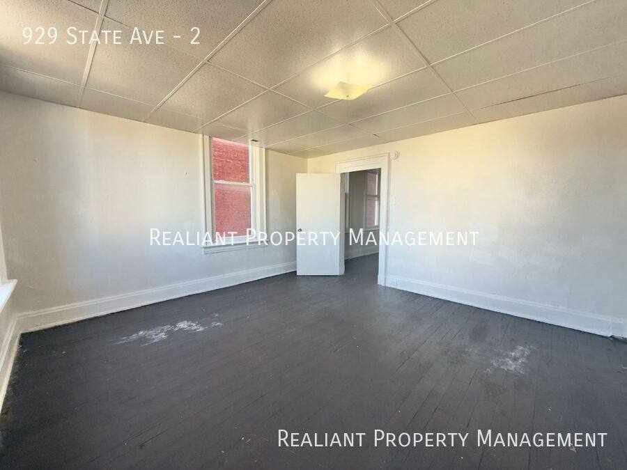 Apartment for rent at 929 State Ave #2, Cincinnati, OH 45205