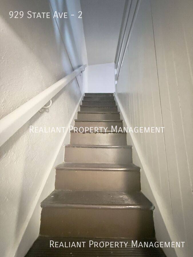 Apartment for rent at 929 State Ave #2, Cincinnati, OH 45205