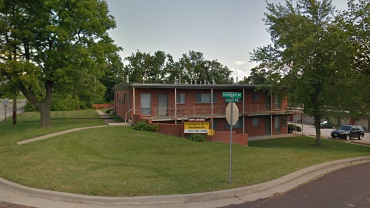 Apartment for rent at 1027 Southpark Dr, Columbia, MO 65201