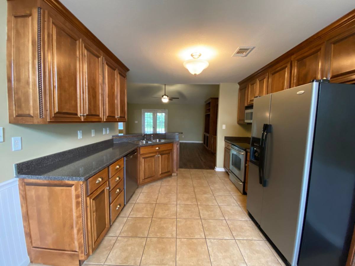 House for rent at 5618 Emily Lane, Hahira, GA 31632