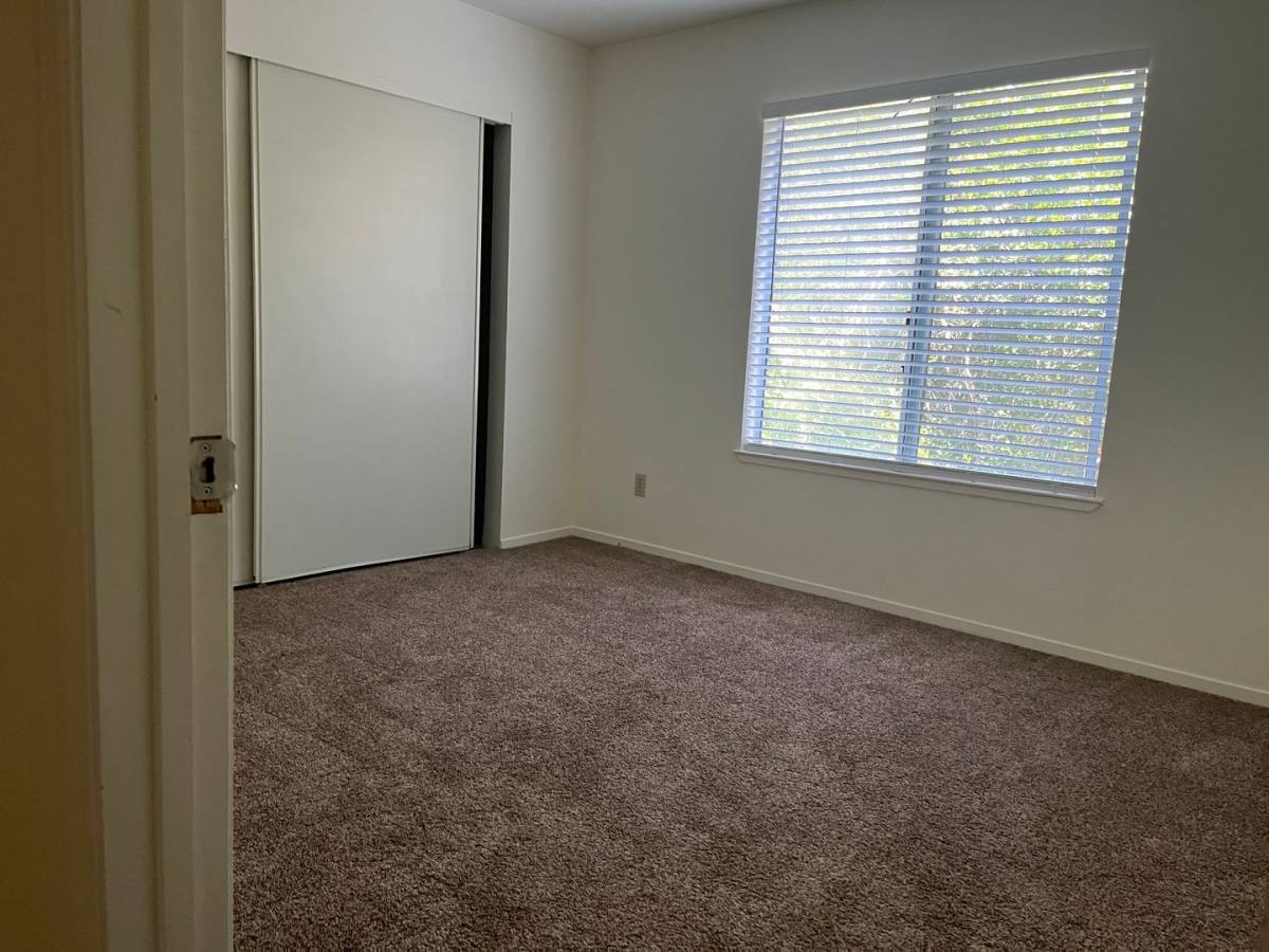 Apartment for rent at 234 Soscol Ave, Napa, CA 94559