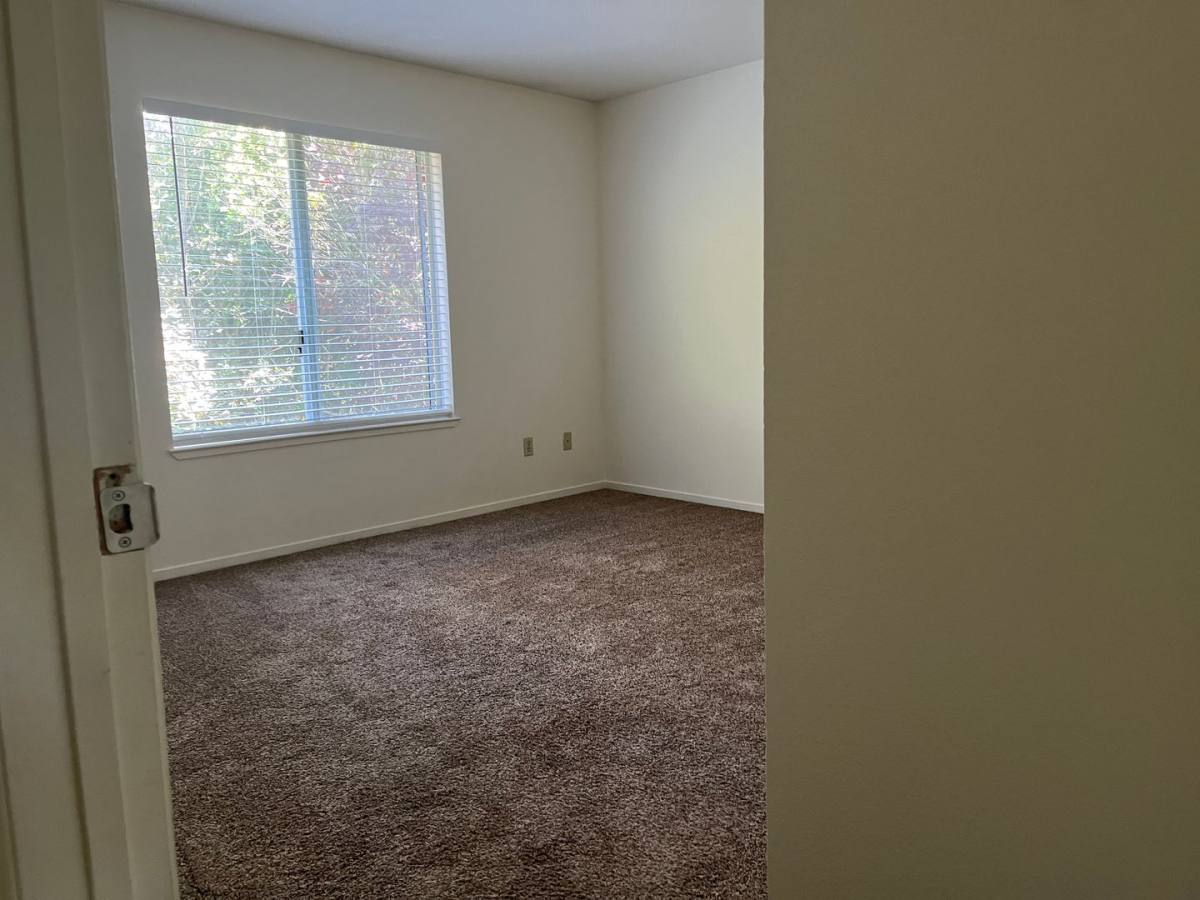 Apartment for rent at 234 Soscol Ave, Napa, CA 94559