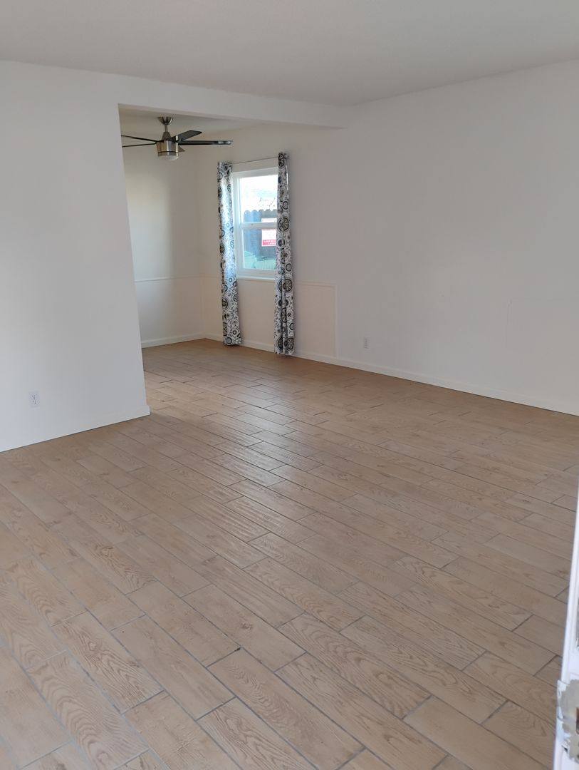 Apartment for rent at 18924-18934 Gault St, Reseda, CA 91335