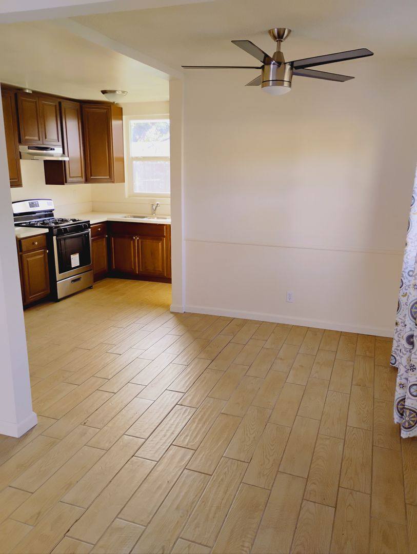 Apartment for rent at 18924-18934 Gault St, Reseda, CA 91335
