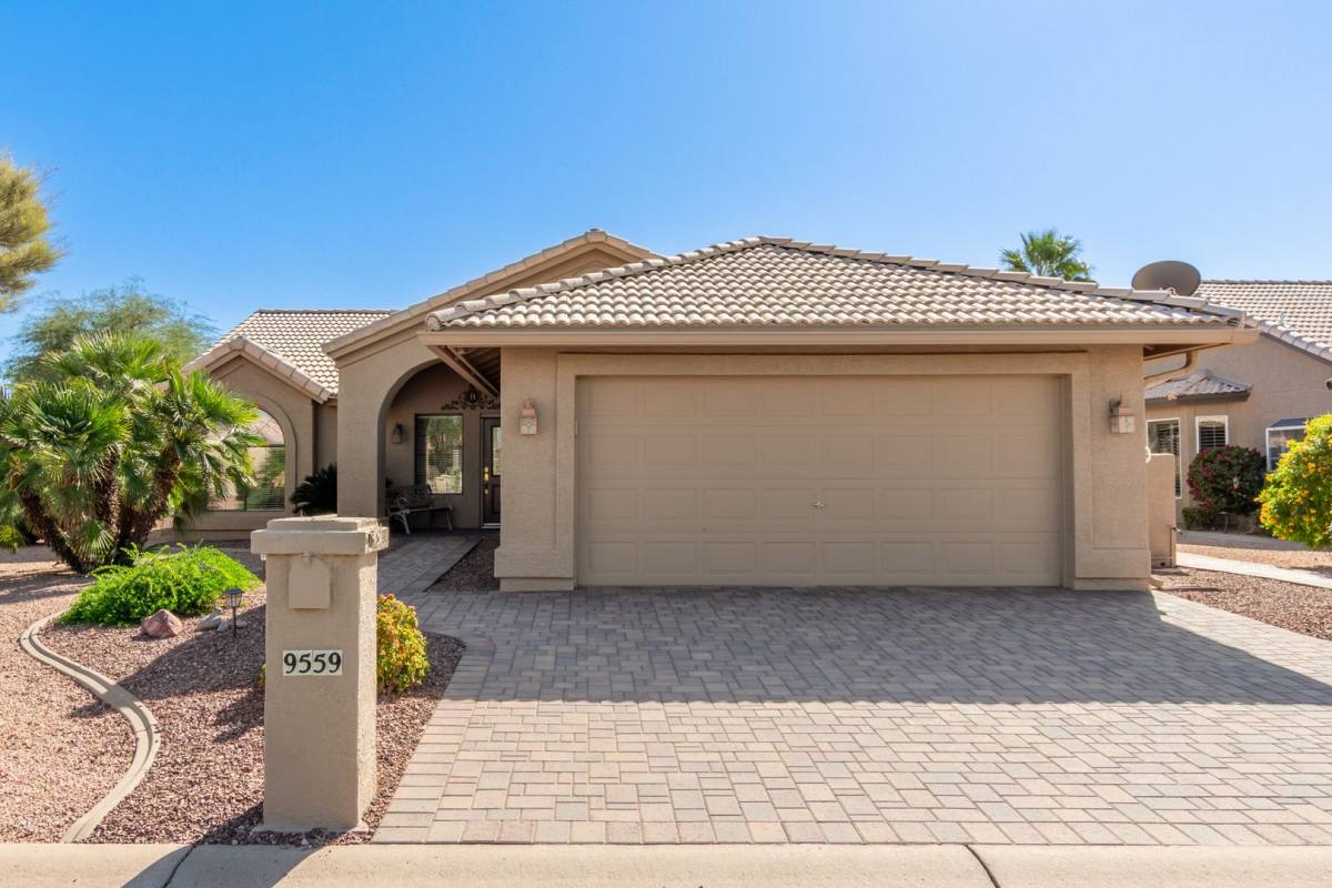 House for rent at 9559 E Sunburst Dr, Chandler, AZ 85248