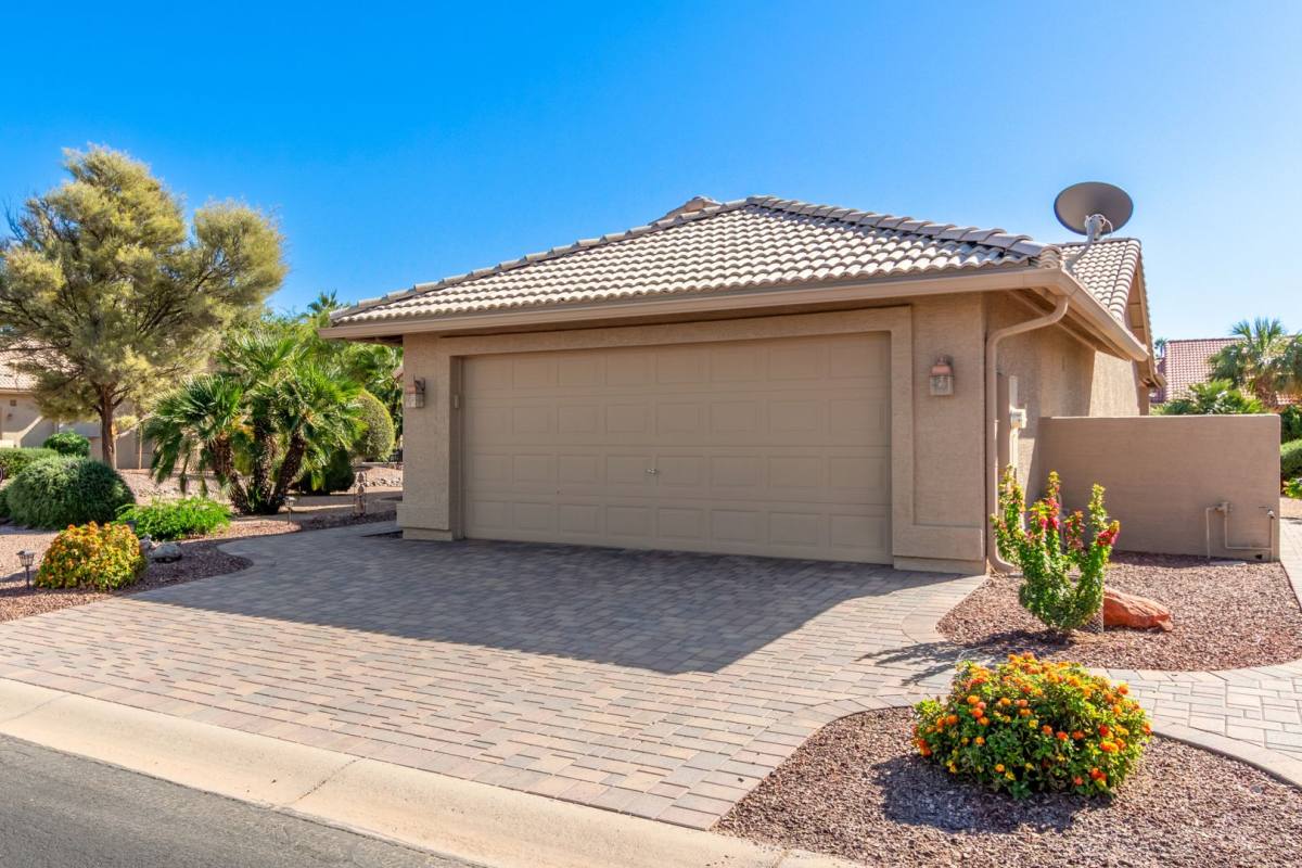House for rent at 9559 E Sunburst Dr, Chandler, AZ 85248