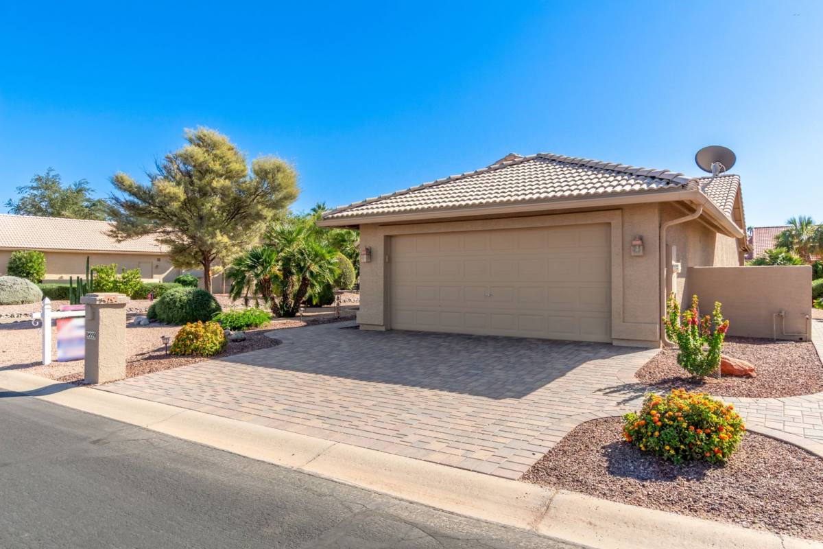 House for rent at 9559 E Sunburst Dr, Chandler, AZ 85248