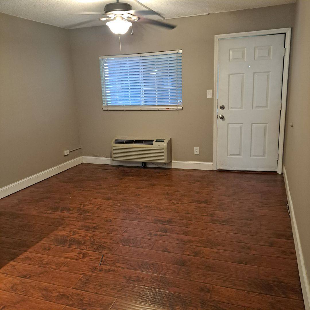 Apartment for rent at 510 14th St, Knoxville, TN 37916