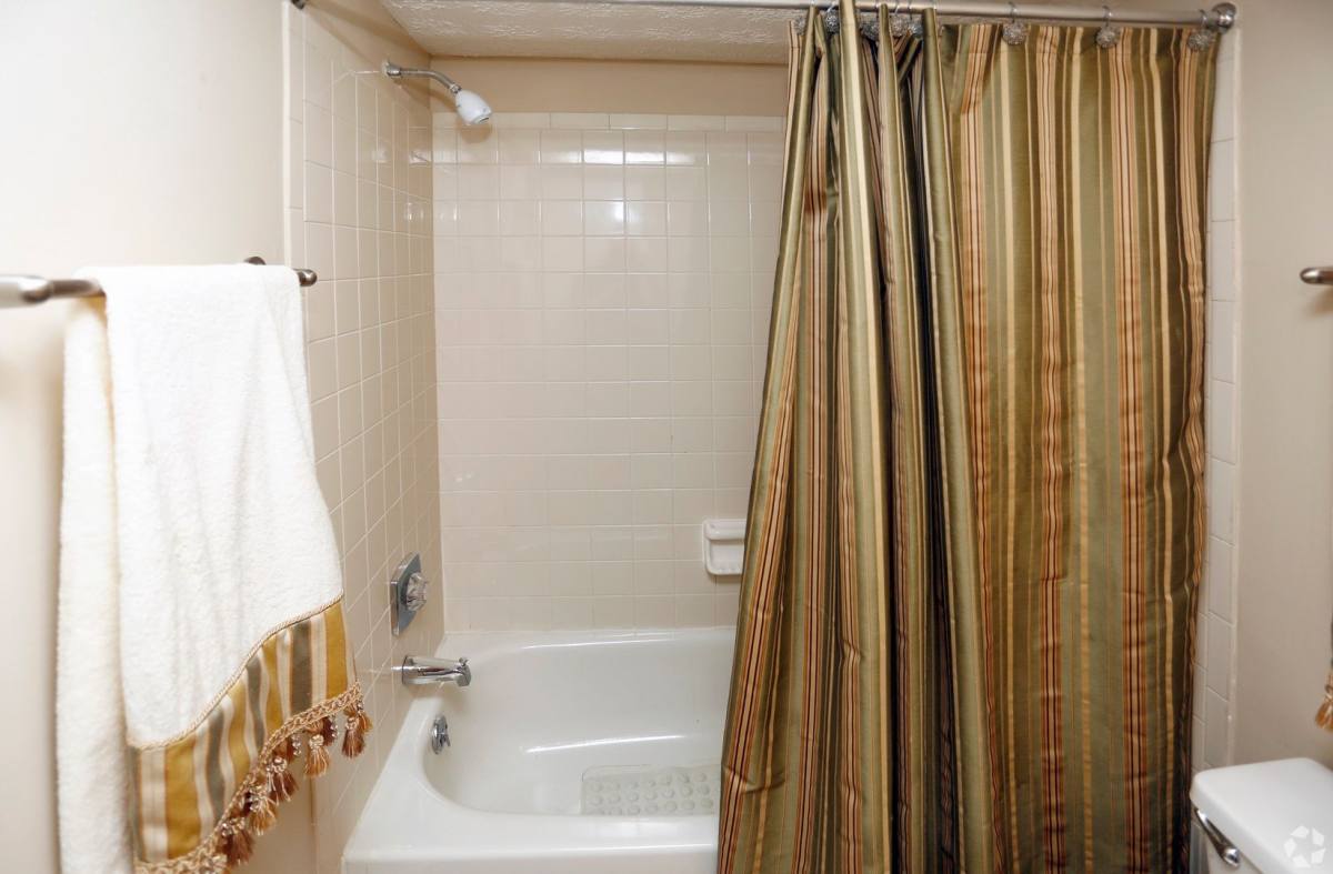 Apartment for rent at 545 English Village Dr, Indianapolis, IN 46239