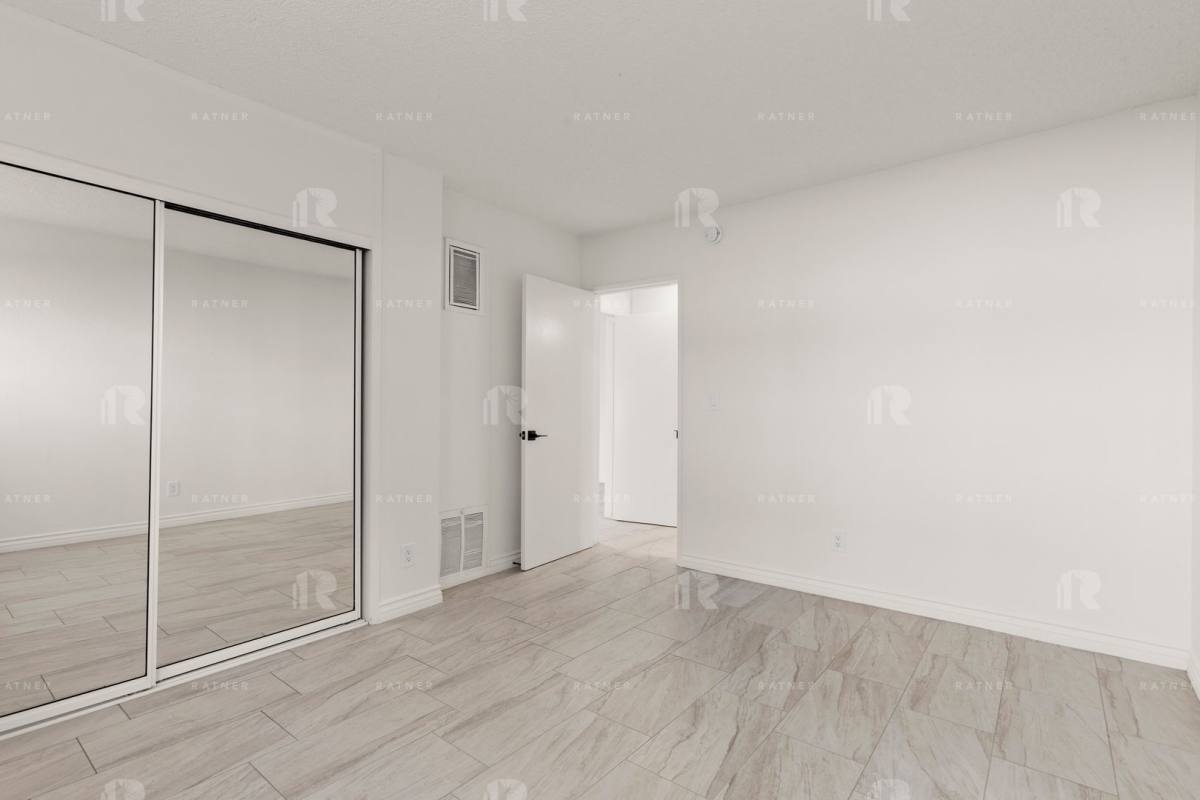 Apartment for rent at 5139 White Oak Ave, Encino, CA 91316