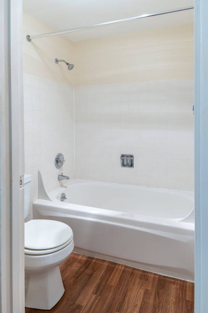 Apartment for rent at 2700 NE 125th St, Seattle, WA 98125