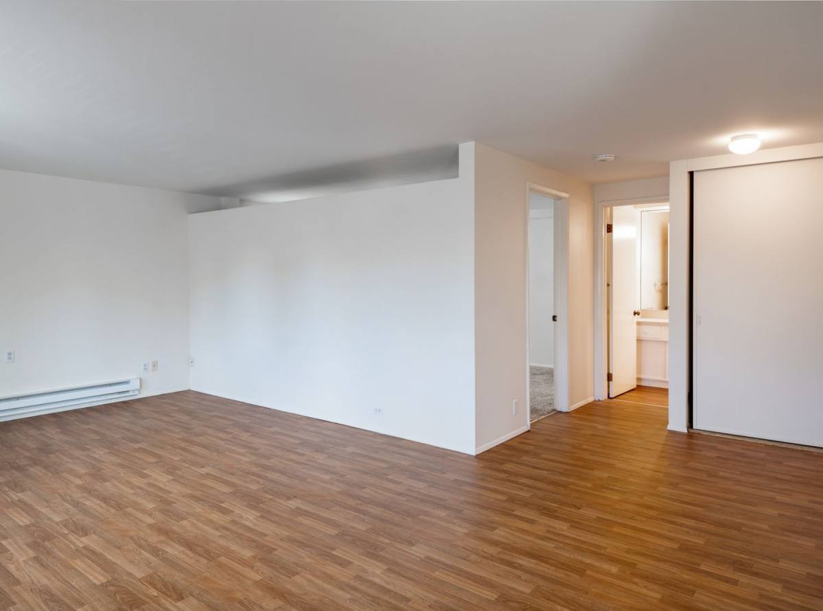 Apartment for rent at 2700 NE 125th St, Seattle, WA 98125