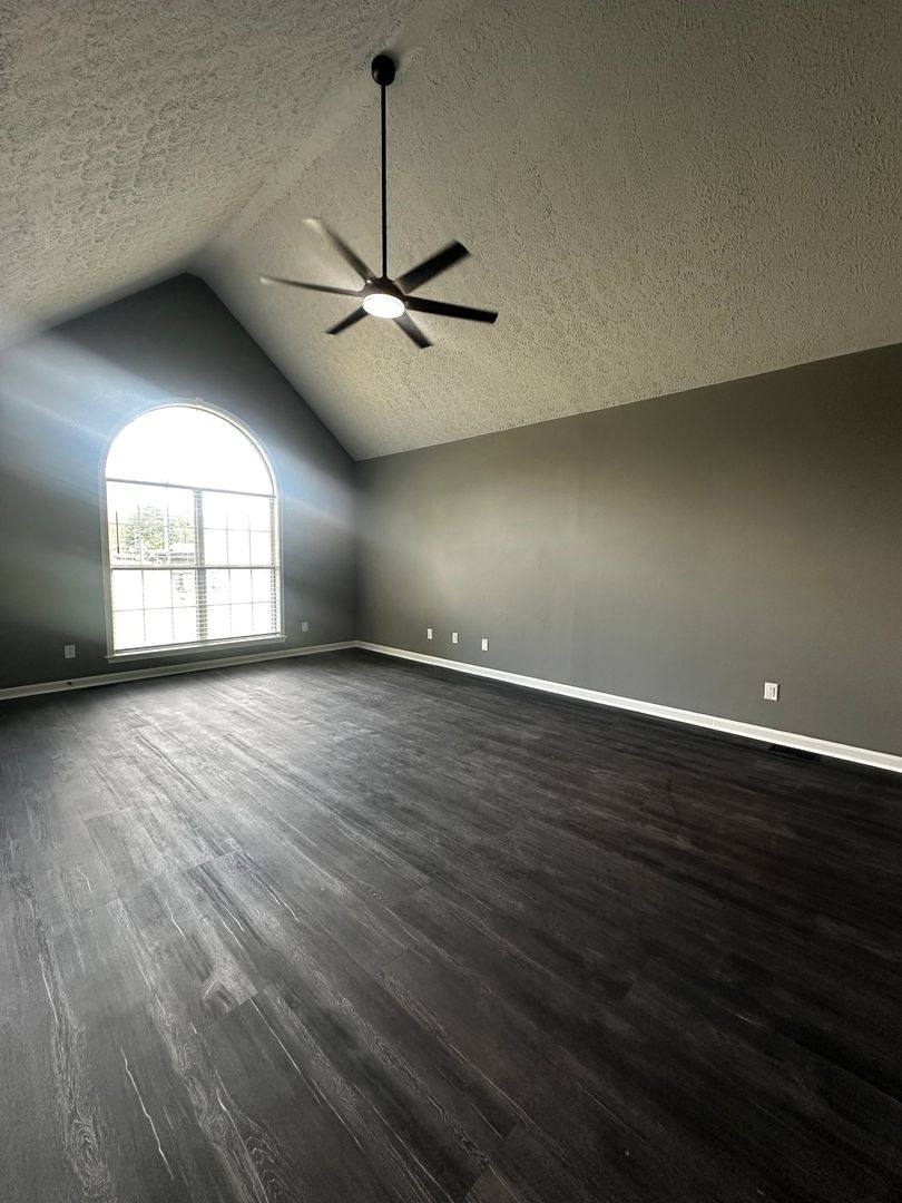 House for rent at 931 Meadowlark Dr, White House, TN 37188