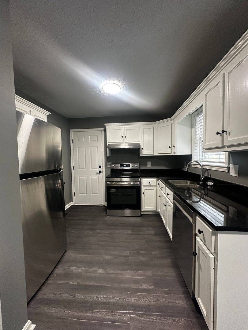 House for rent at 931 Meadowlark Dr, White House, TN 37188
