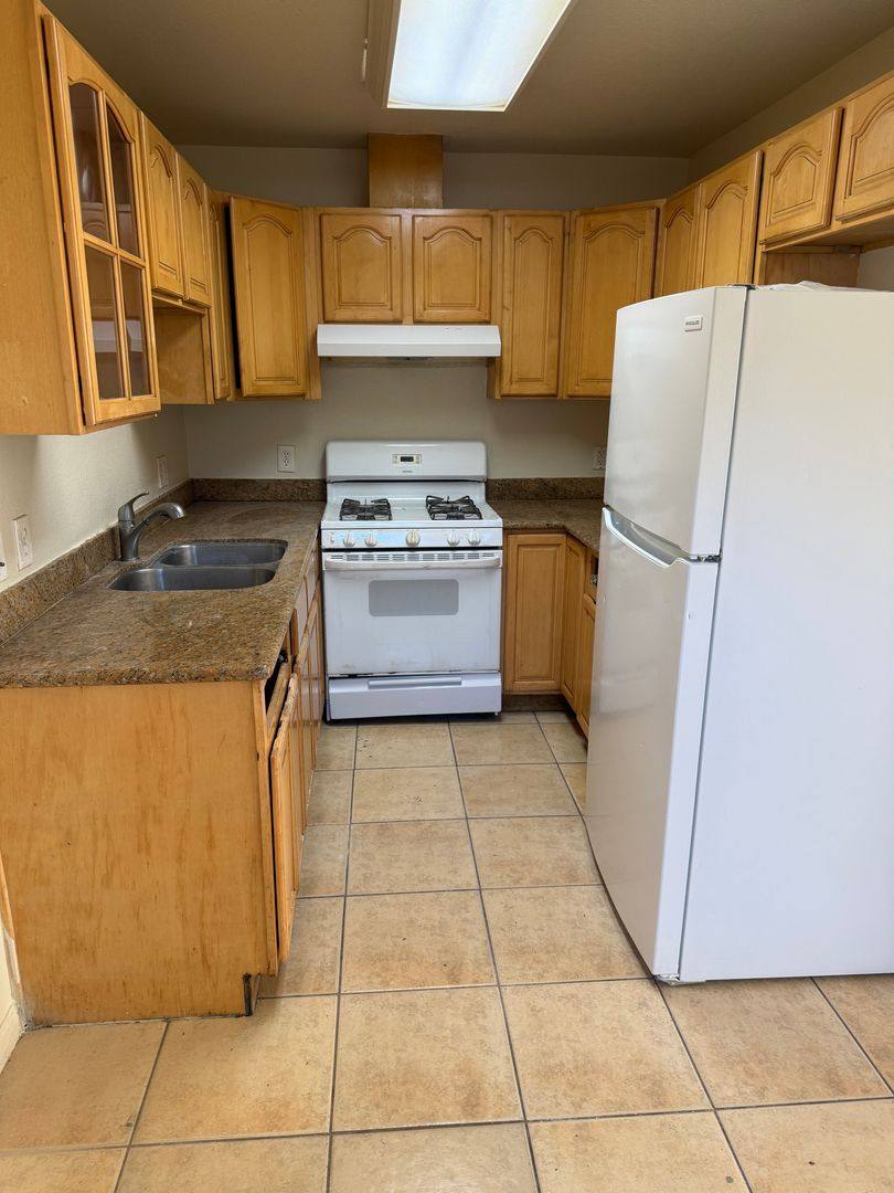 Apartment for rent at 101 Tabor Ave, Fairfield, CA 94533