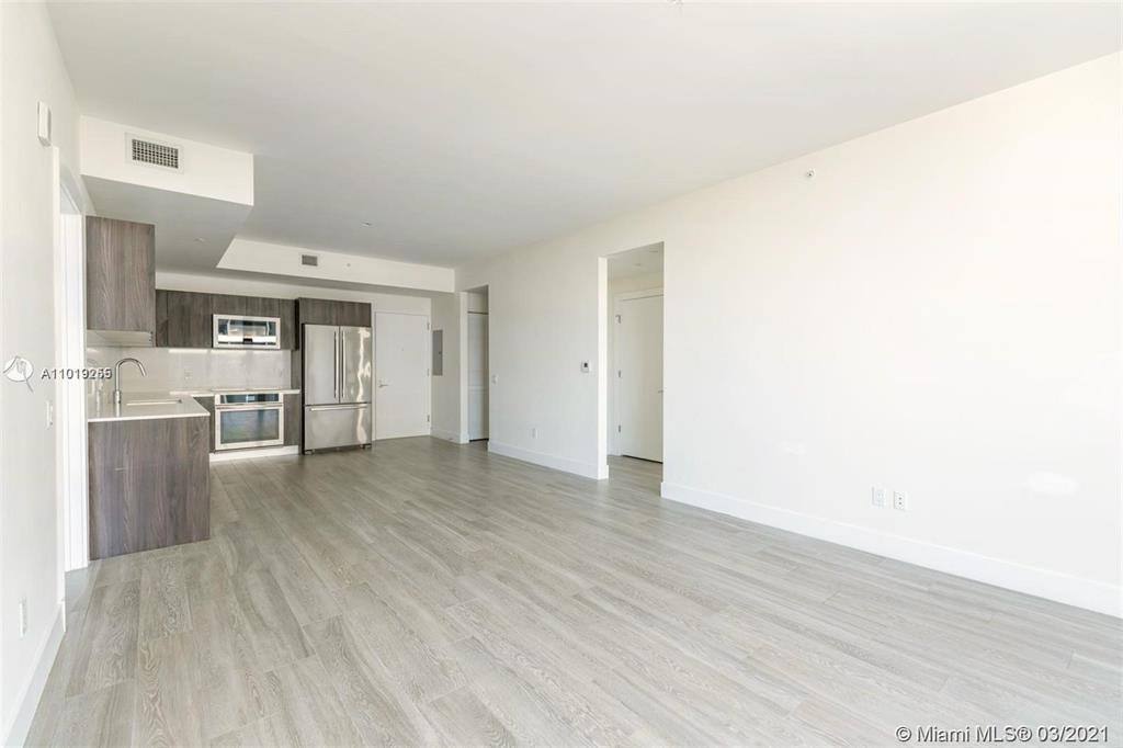 Apartment for rent at 2960 NE 207th St #609, Miami, FL 33180