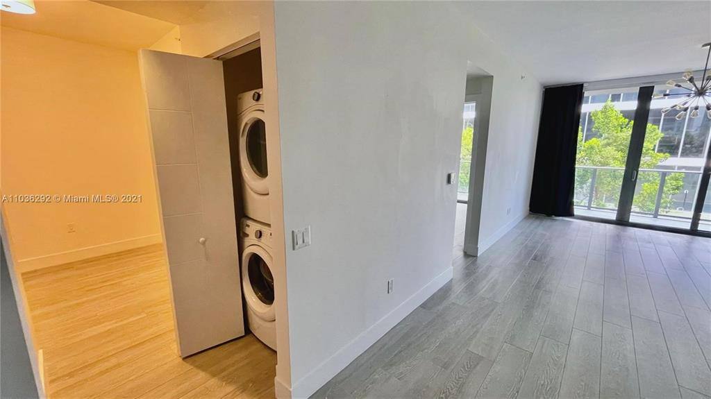 Apartment for rent at 2960 NE 207th St #609, Miami, FL 33180