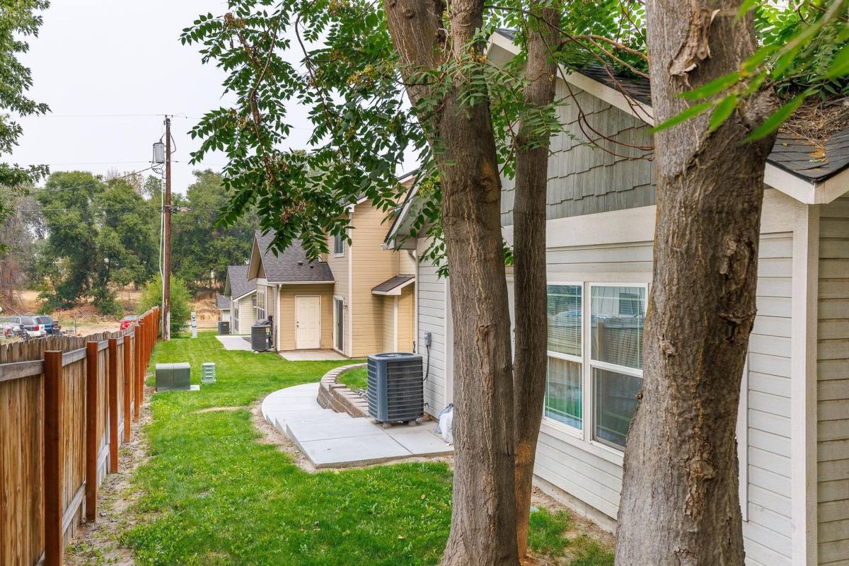 Townhouse for rent at 3426 W 7th Ave, Kennewick, WA 99336