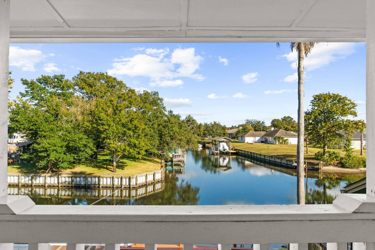 Townhouse for rent at 1335 Capri Dr, Panama City, FL 32405