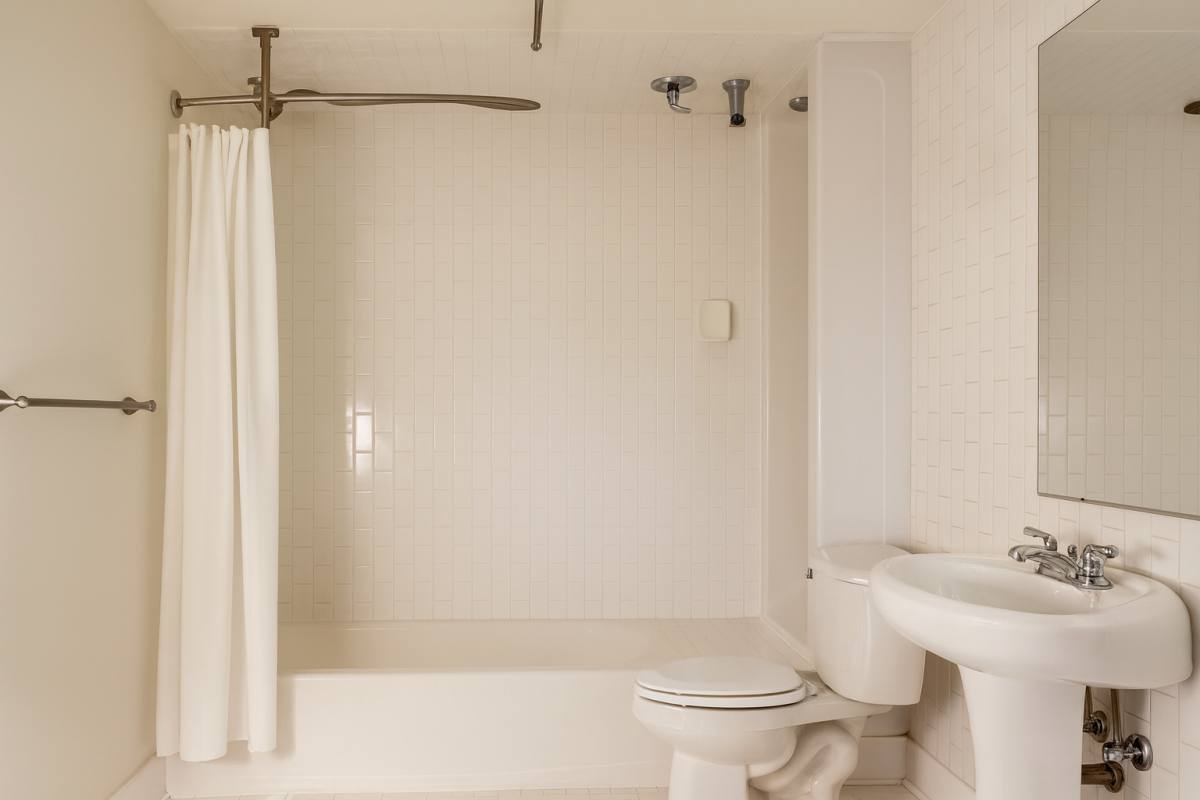 Apartment for rent at 1101 W 1st St #3, Charlotte, NC 28202