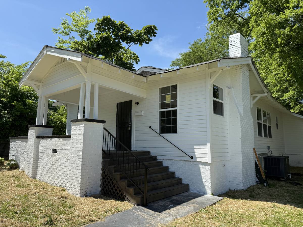House for rent at 4200 9th Ave, Birmingham, AL 35224