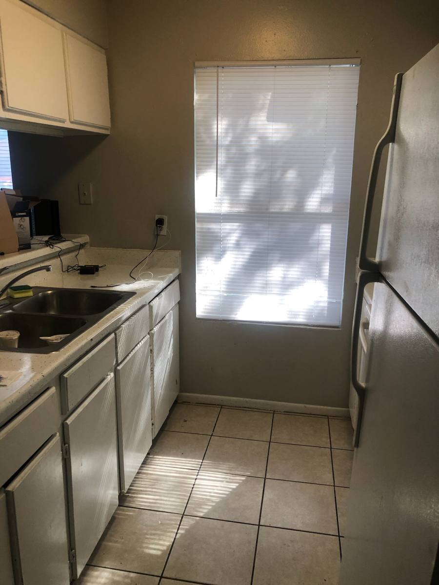 Townhouse for rent at 3435 Gateway Dr, San Antonio, TX 78210
