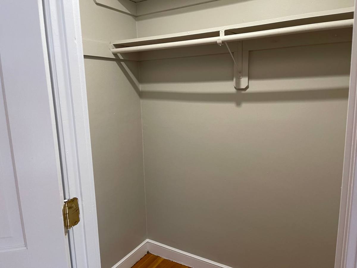 House for rent at 282 Grove St #9, Chestnut Hill, MA 02467