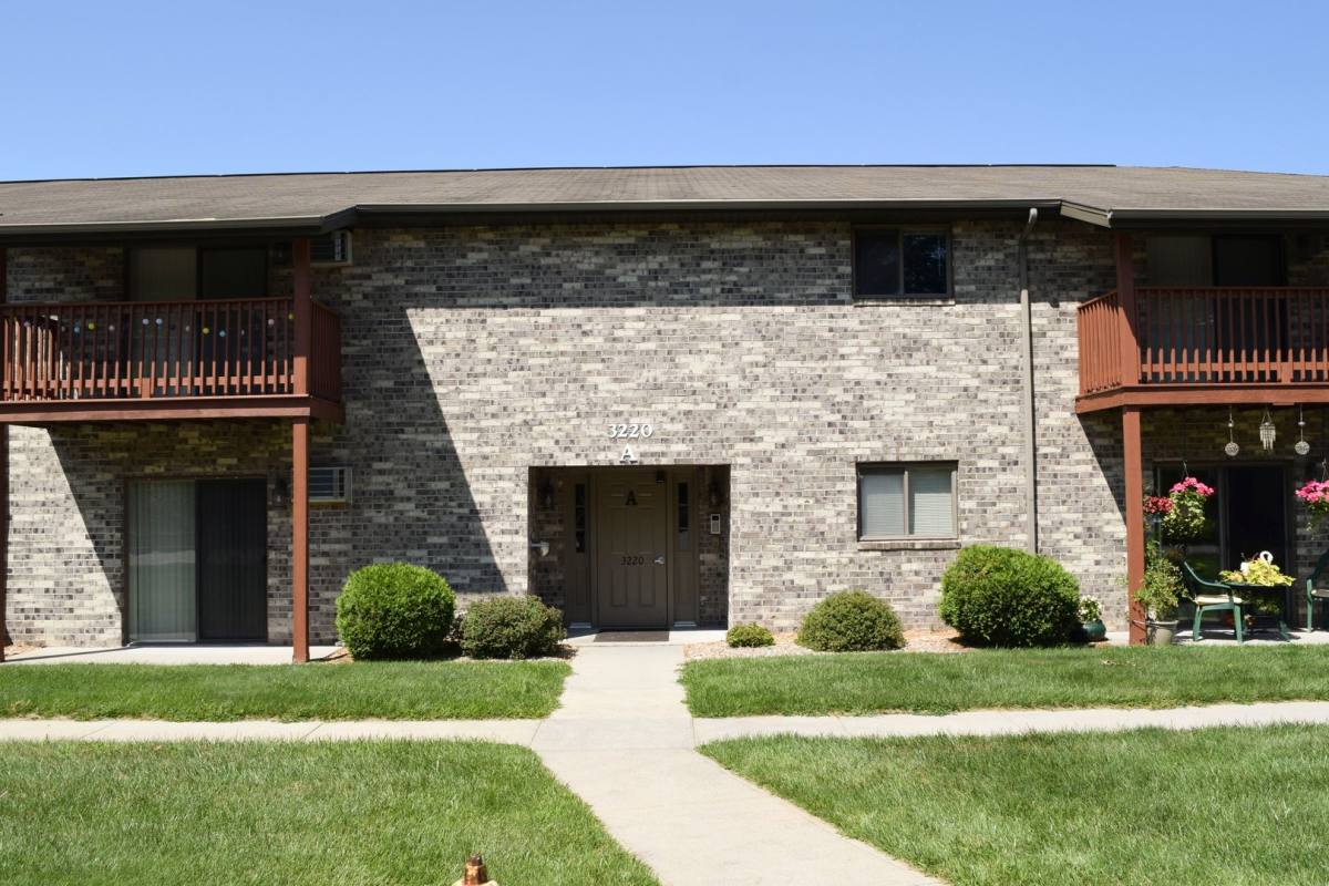 Apartment for rent at 3220 Mary St, Marinette, WI 54143