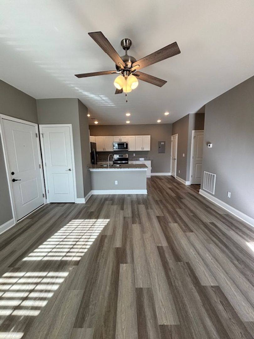 Apartment for rent at 5420 Bakers Spring St, Bowling Green, KY 42101