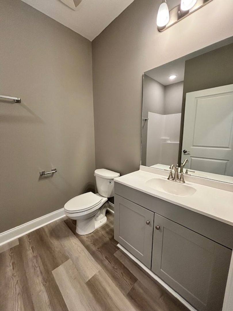 Apartment for rent at 5420 Bakers Spring St, Bowling Green, KY 42101