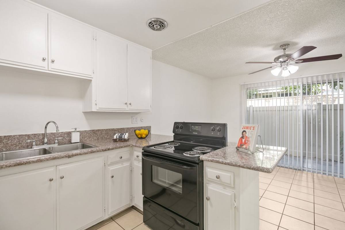 Townhouse for rent at 8041 Page St, Buena Park, CA 90621