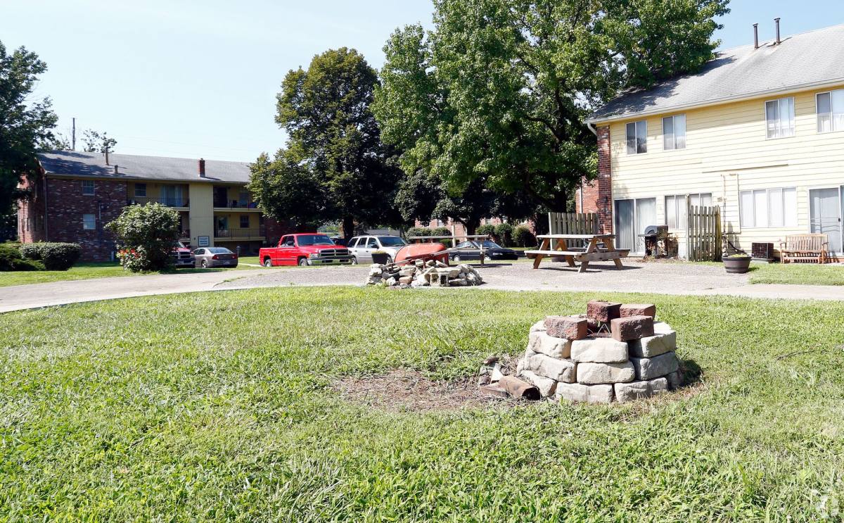Apartment for rent at 1220 E Alto Rd, Kokomo, IN 46902