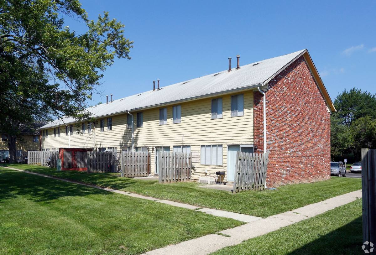 Apartment for rent at 1220 E Alto Rd, Kokomo, IN 46902