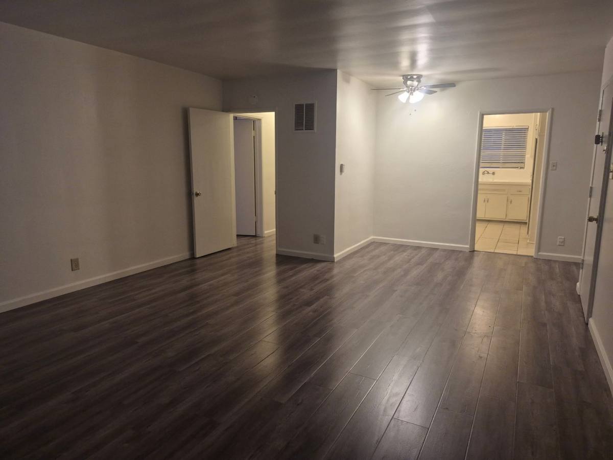 Apartment for rent at 4132-38 Somerset Dr, Los Angeles, CA 90008