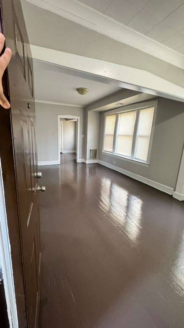 Apartment for rent at 5607 S Green St, Chicago, IL 60621