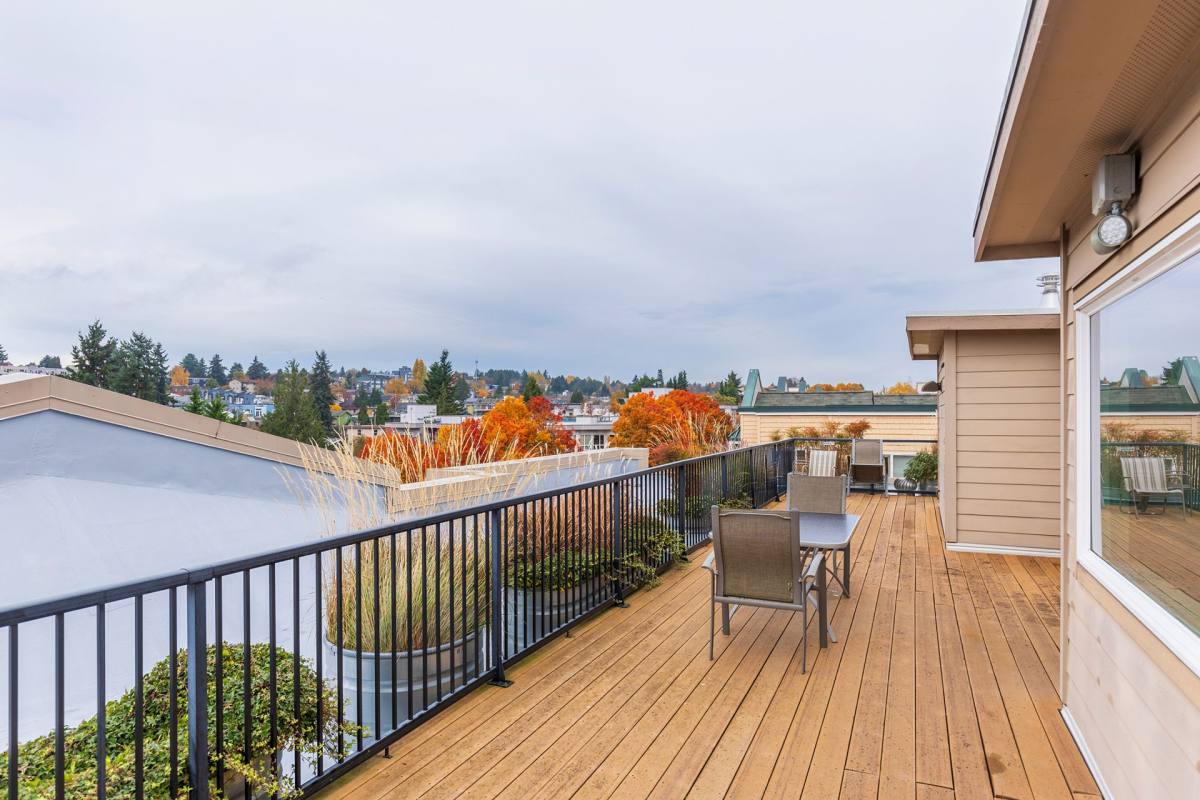 Apartment for rent at 4218 Stone Way N, Seattle, WA 98103