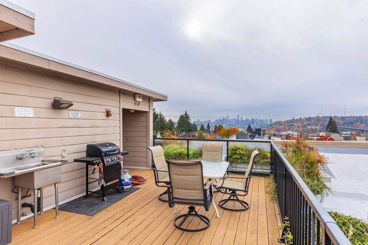 Apartment for rent at 4218 Stone Way N, Seattle, WA 98103